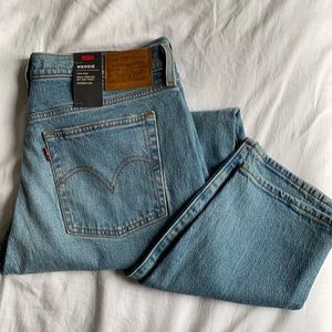 NWT Levi’s Wedgie High Rise Jean